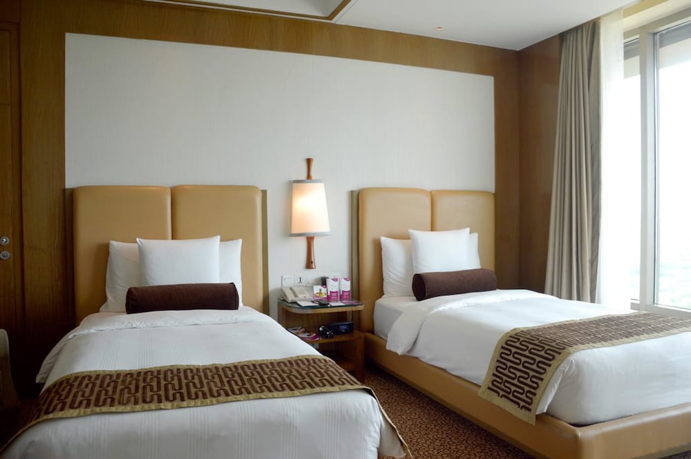 Фото Crowne Plaza New Delhi Okhla