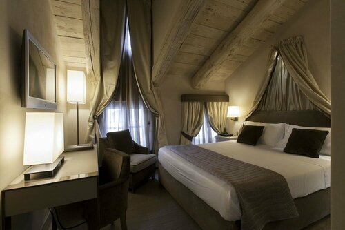 Внешний вид отеля Palazzo Righini в Фоссано, фото 1