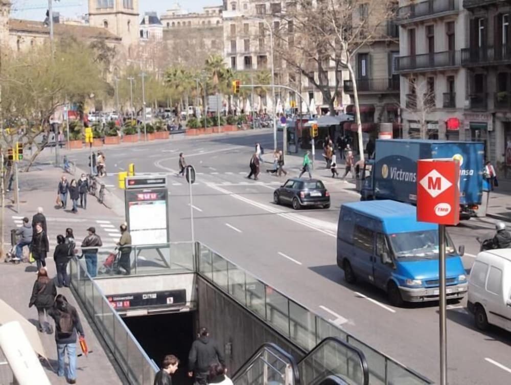 Фото Hostal Delfos