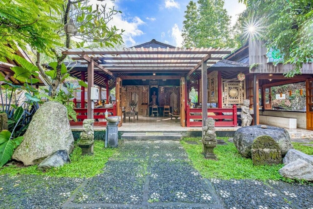 Фото Ubud Sari Health Resort