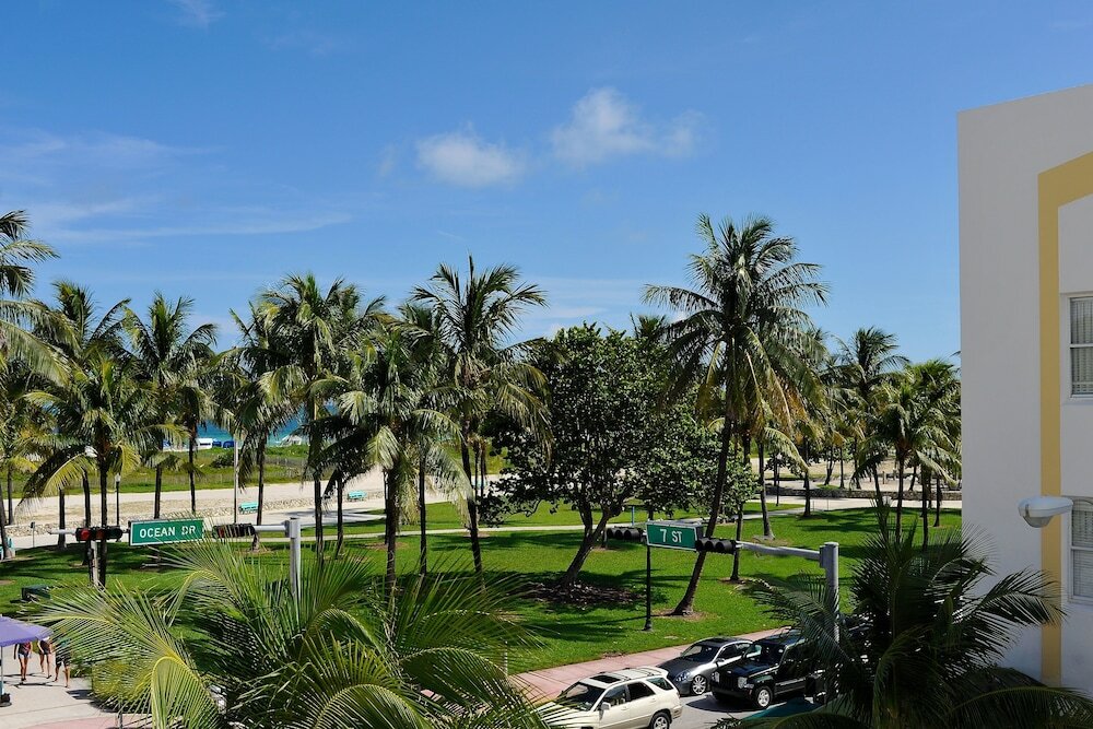 Фото Avalon Hotel