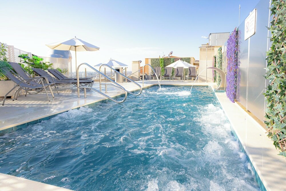 Фото Hotel Porcel Ganivet