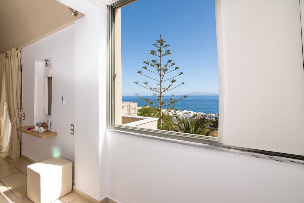 Фото Hotel Antinea Suites & SPA