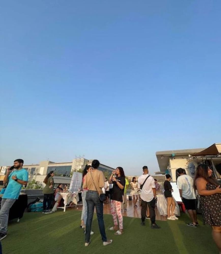 Фото Locomo Hostel - Mumbai