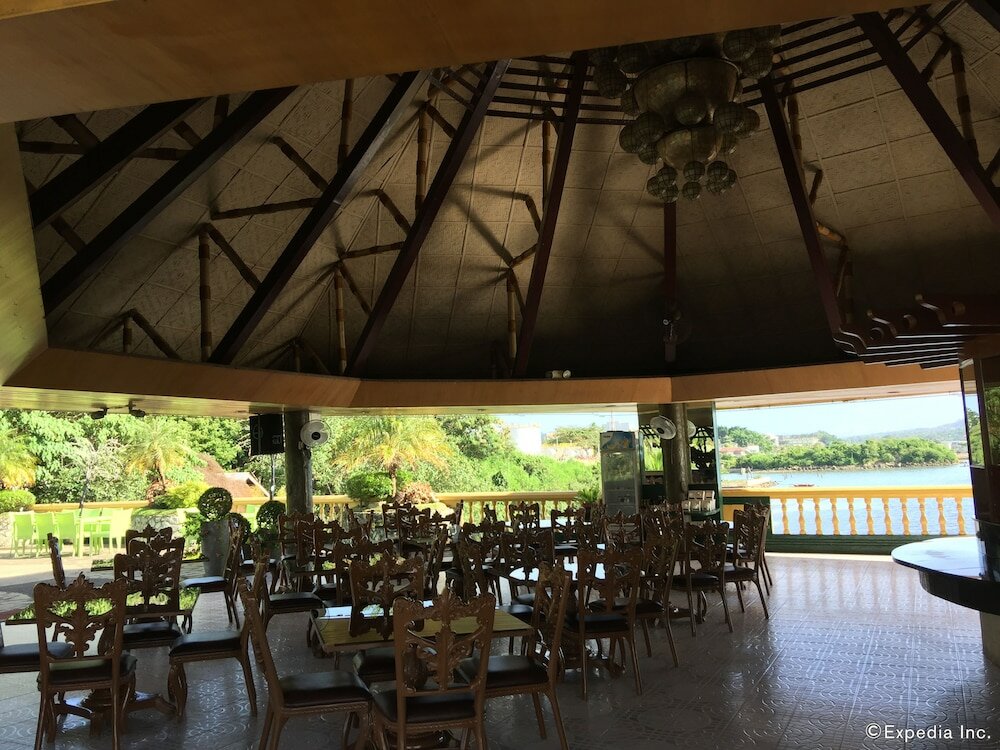 Фото Bohol Tropics Resort