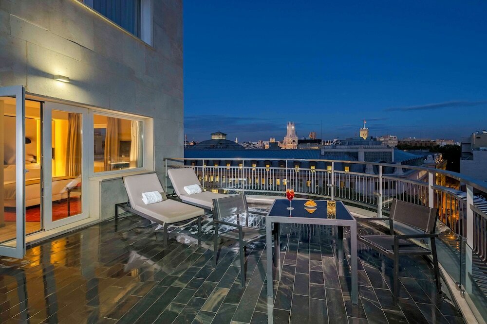 Фото Nh Collection Madrid Suecia