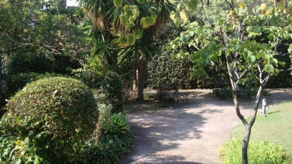 Фото Zenitude Hôtel-Résidences Le Cannet