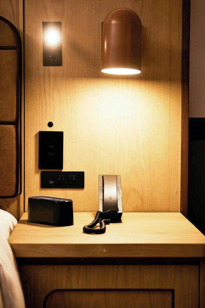 Фото Strathcona Hotel