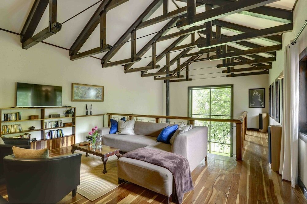 Фото Malachite Manor