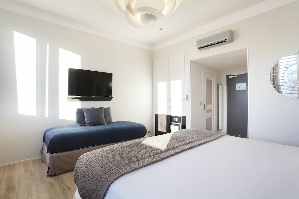 Фото Negrecoste Hôtel & SPA