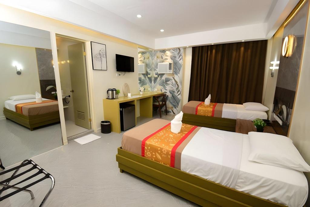 Фото Grand Astoria Hotel