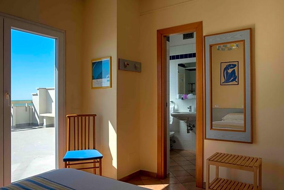 Фото Hotel Ping Pong