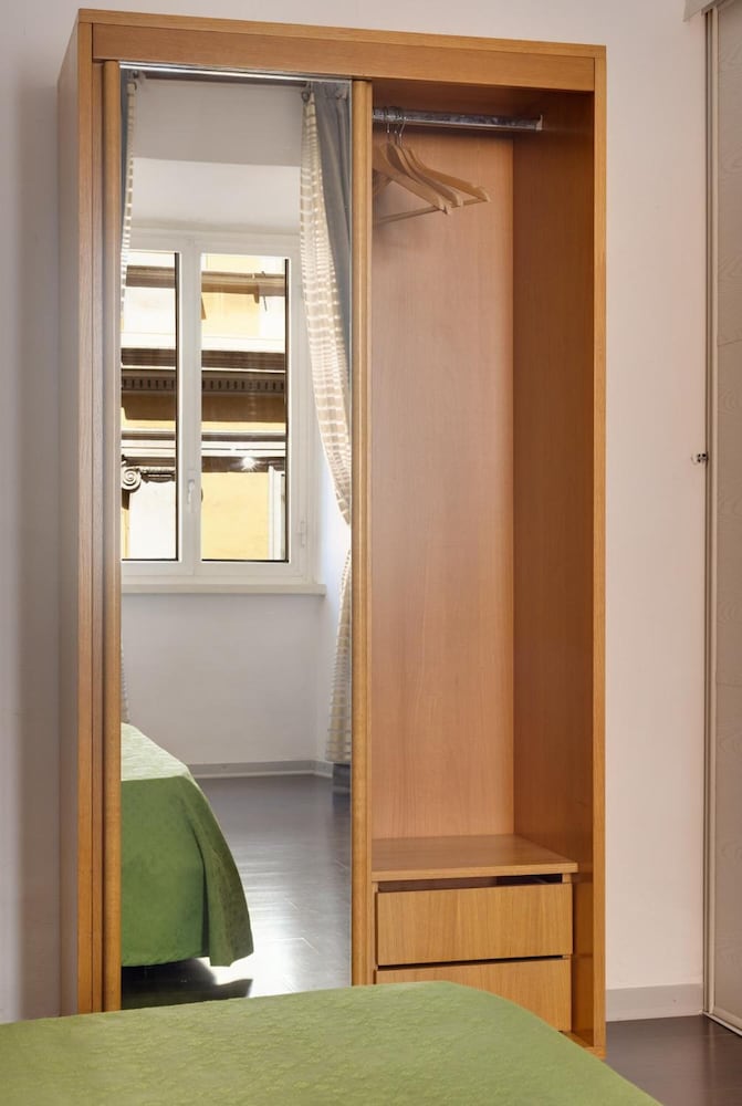 Фото Penelope Holiday