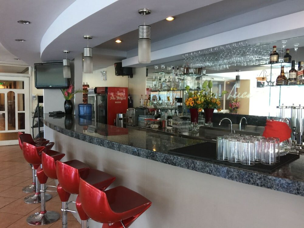 Фото The Golden Peak Hotel & Suites powered by Cocotel