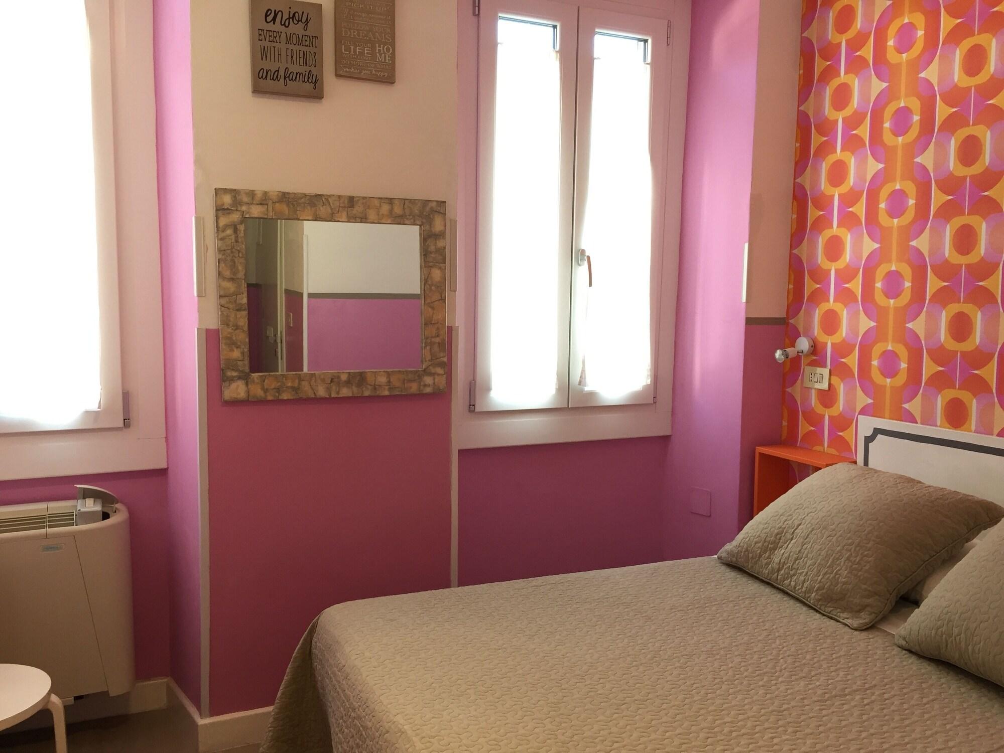 Фото Hotel Nella