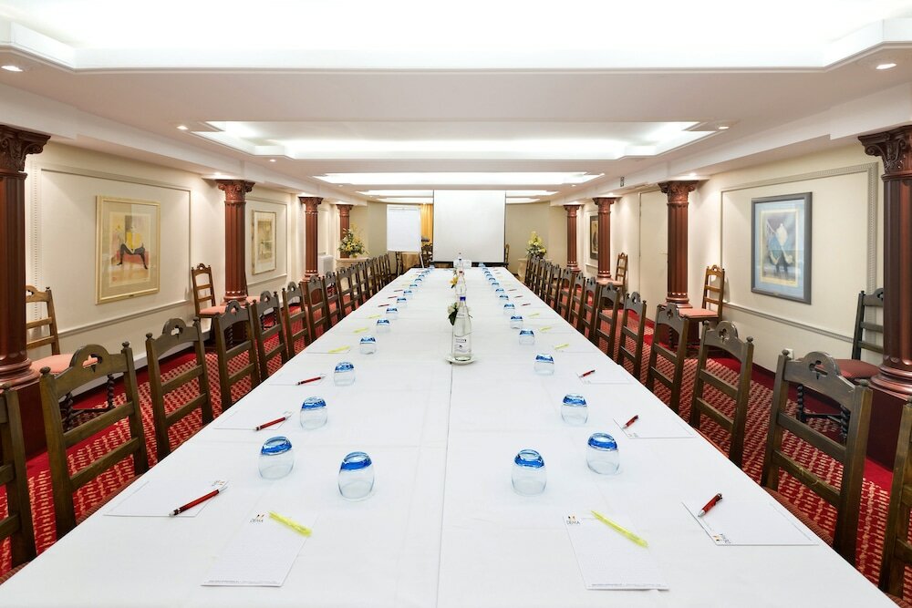 Фото Century Hotel Antwerpen