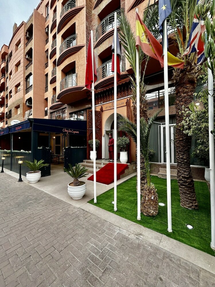 Фото Les Trois Palmiers