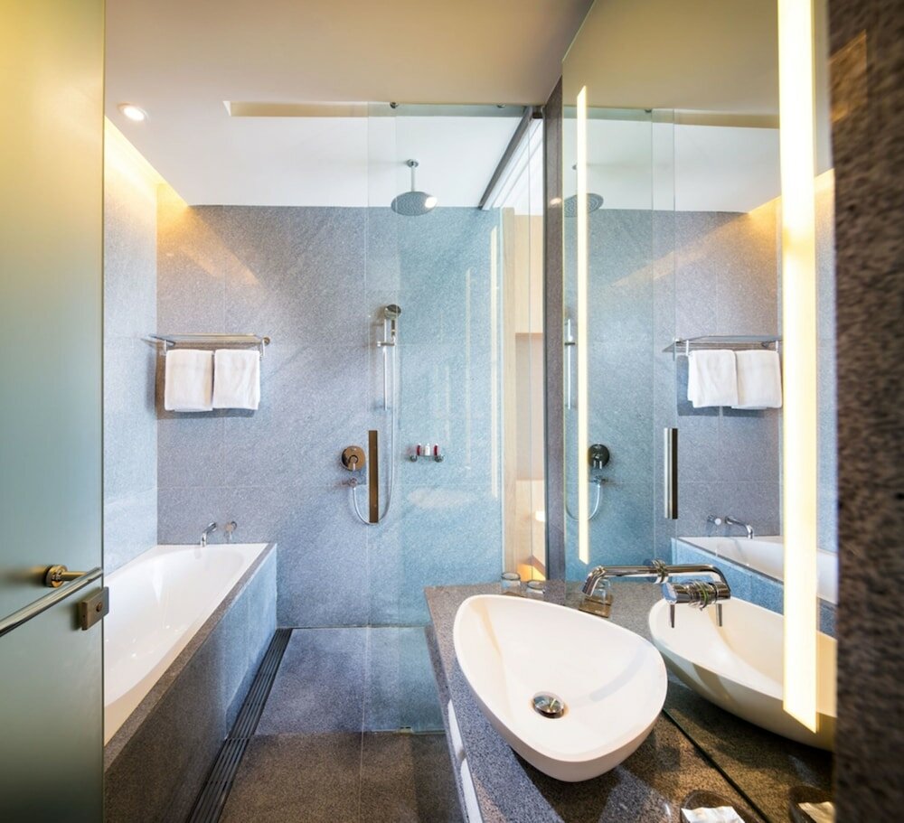 Фото Oasia Hotel Novena, Singapore