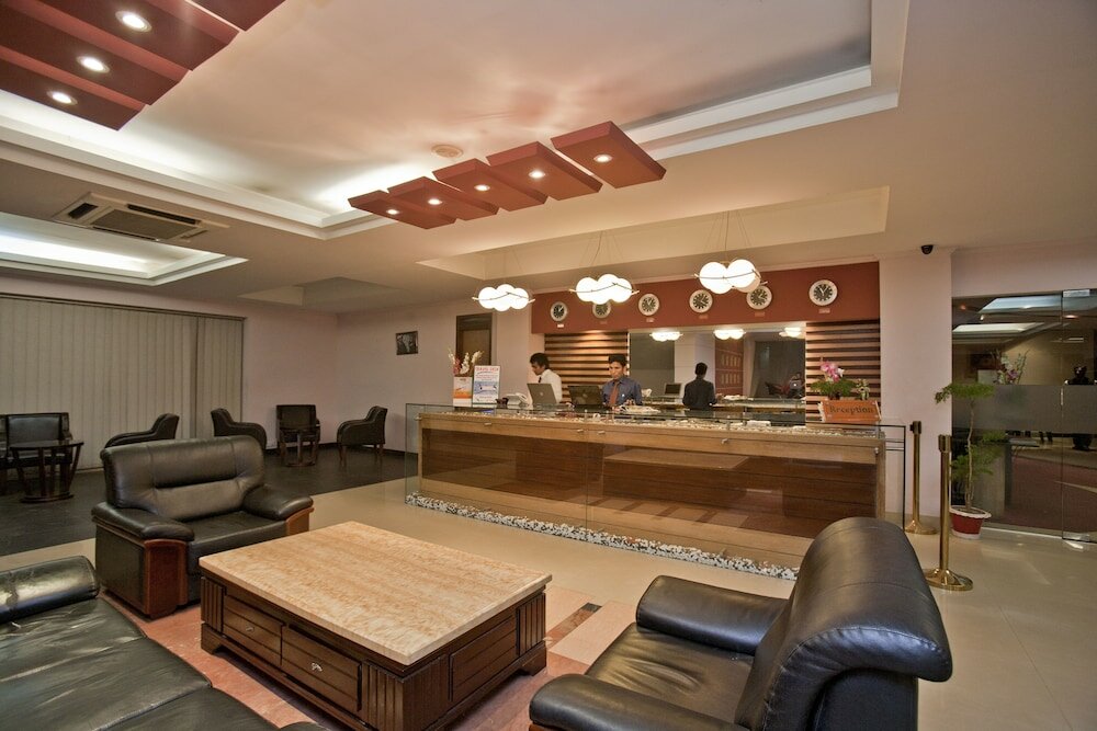 Фото Hotel Nirvana Inn