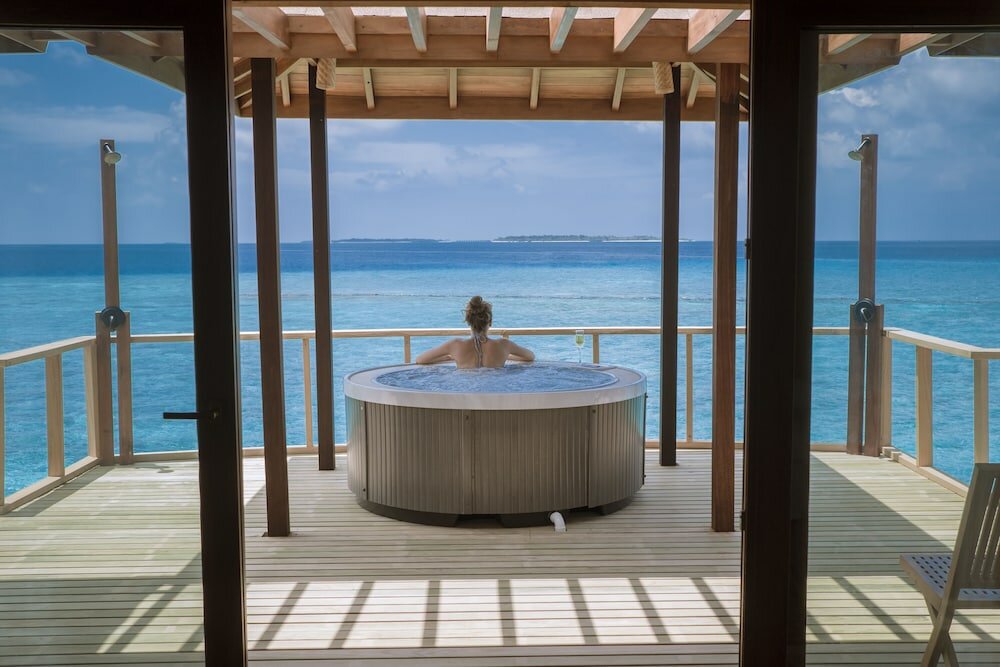 Фото Reethi Faru Resort Hotel