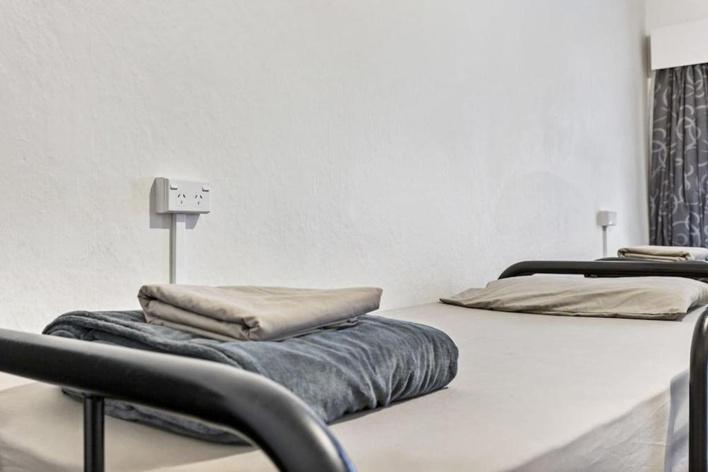 Фото Queen Street Backpackers