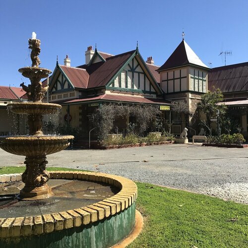 Гостиница Lodge Outback Motel в Брокен Хилл