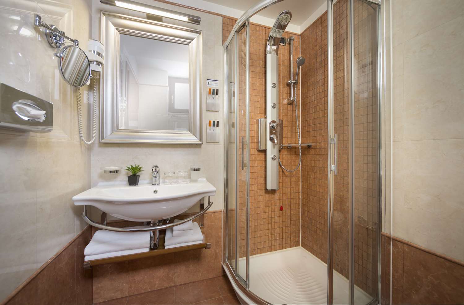 Фото Best Western Premier Hotel Astoria