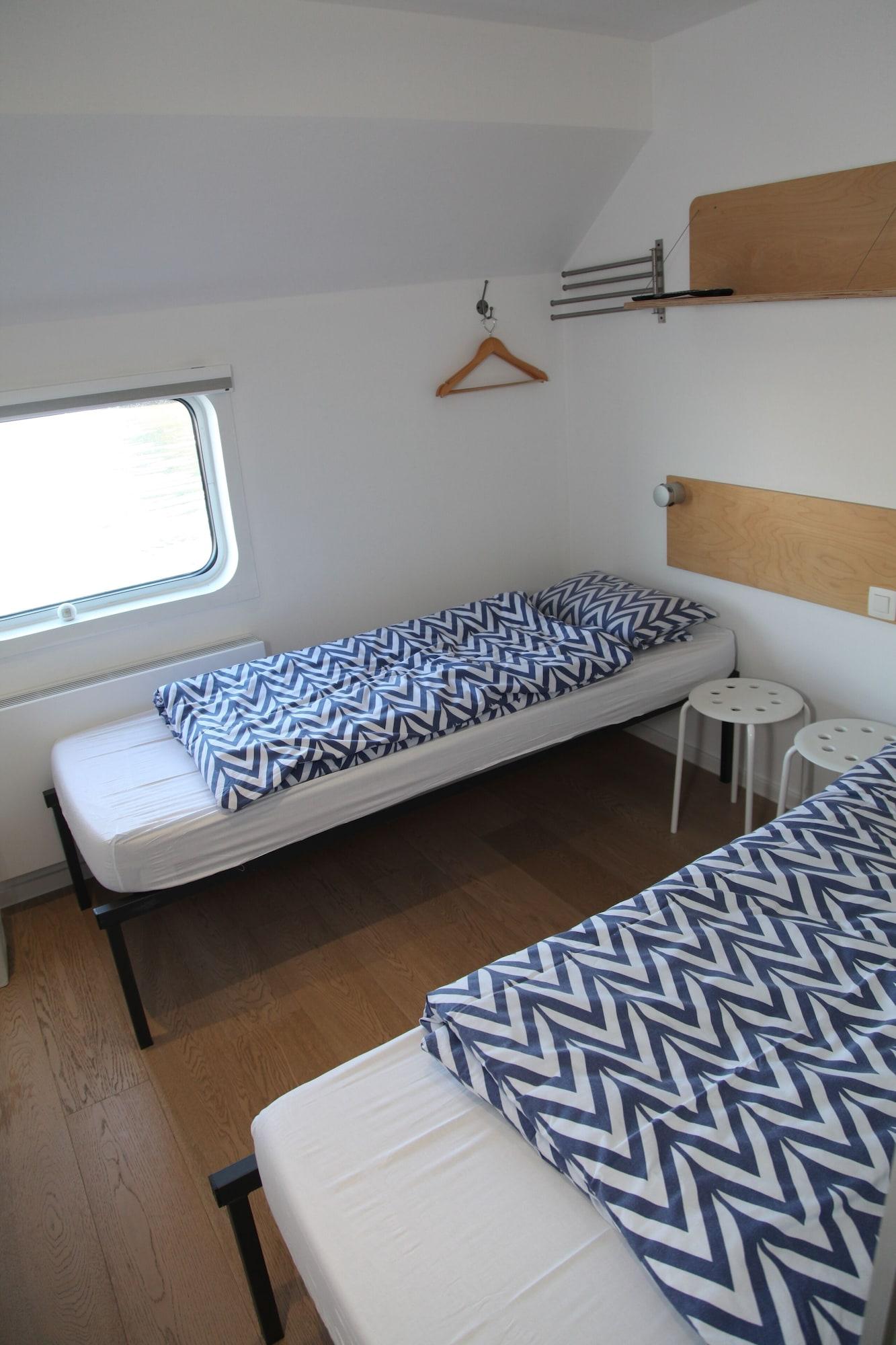 Фото Hotel Restaurant Brasserie Ahoi, Kortrijk