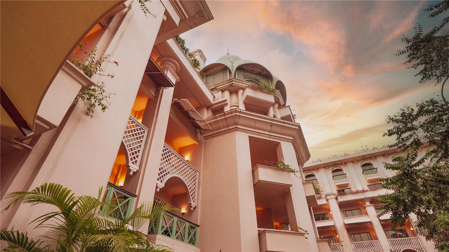 Фото The Leela Palace Bengaluru