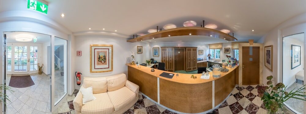 Фото Hotel Villa im Park