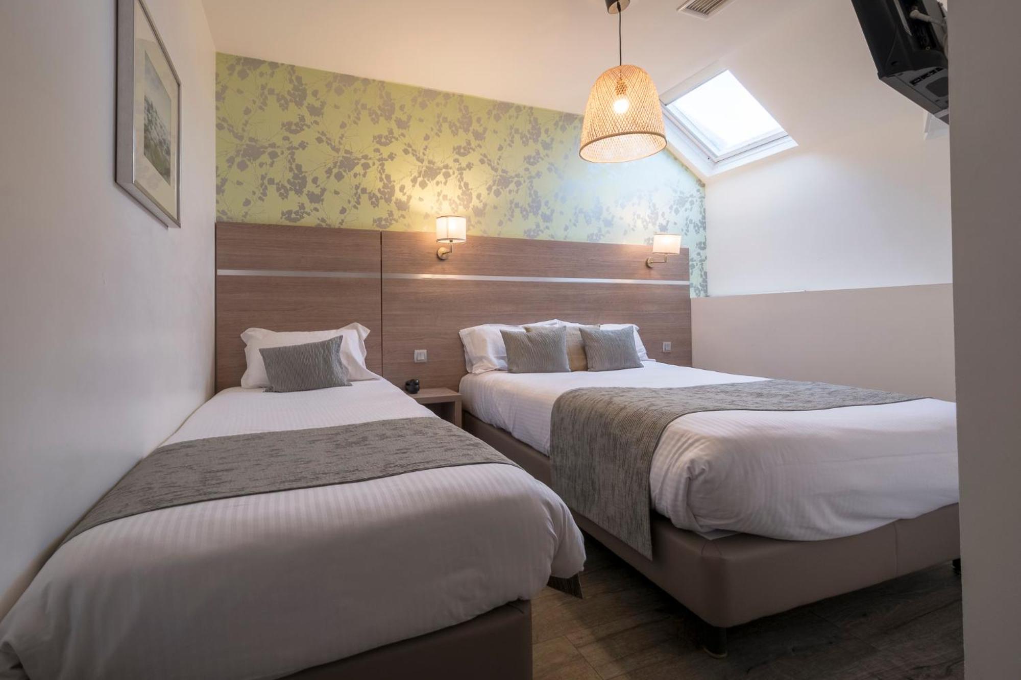 Фото Beaujoire Hotel