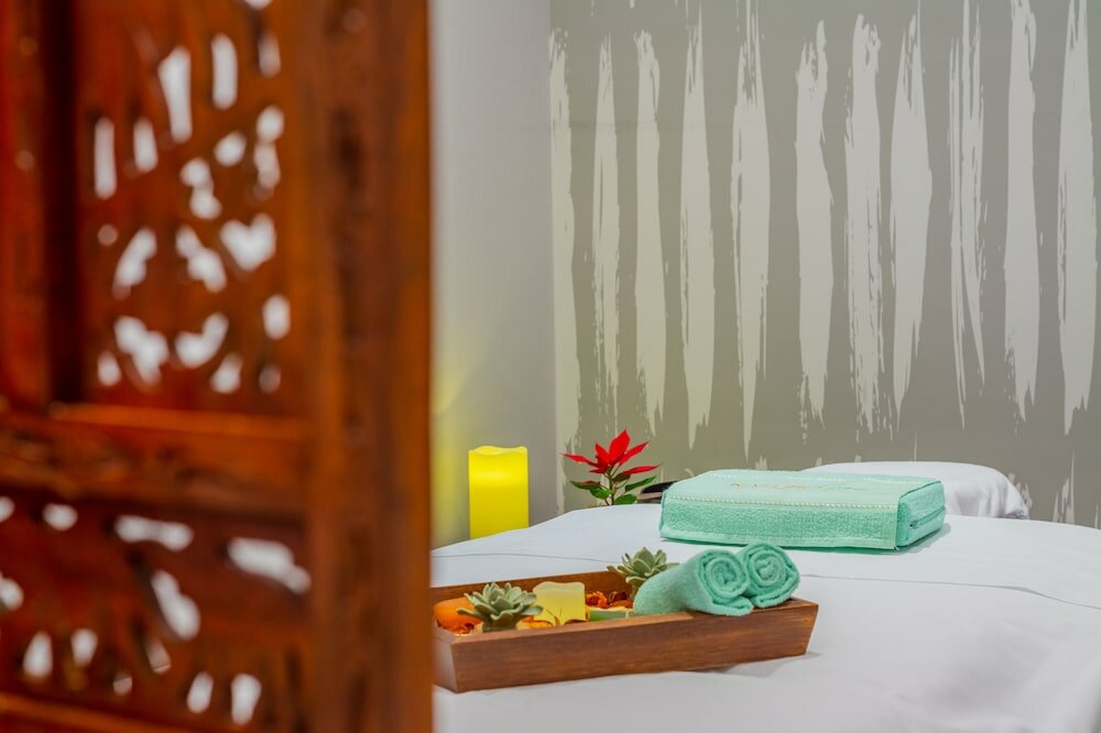 Фото Nh Curitiba The Five