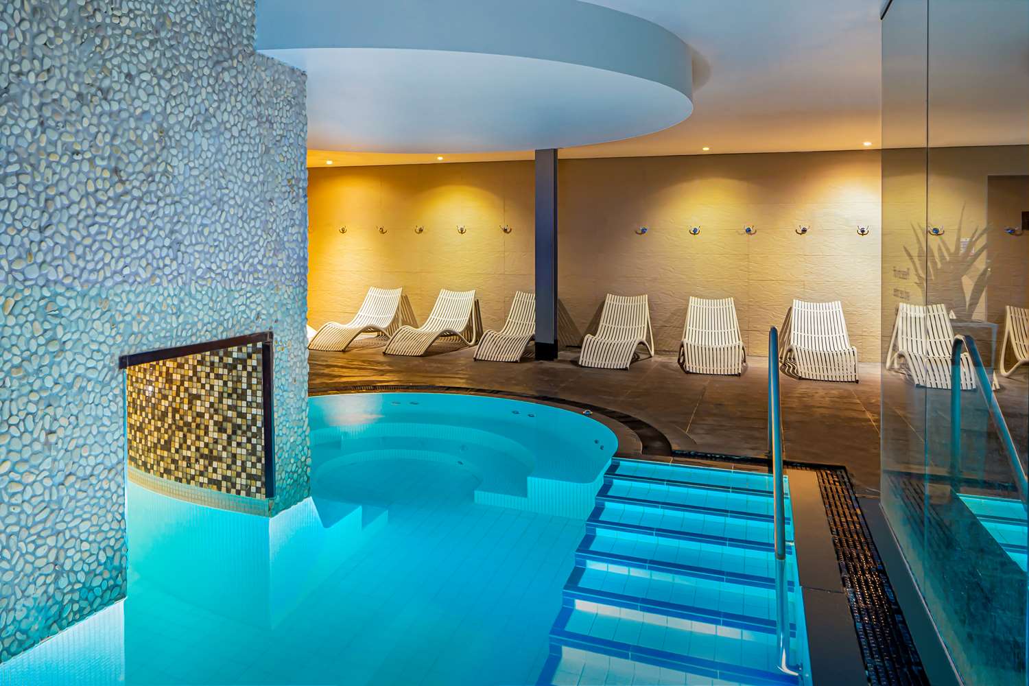 Фото DoubleTree by Hilton Hotel & SPA Chester