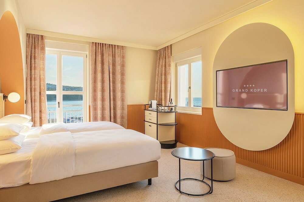 Фото Hotel Koper