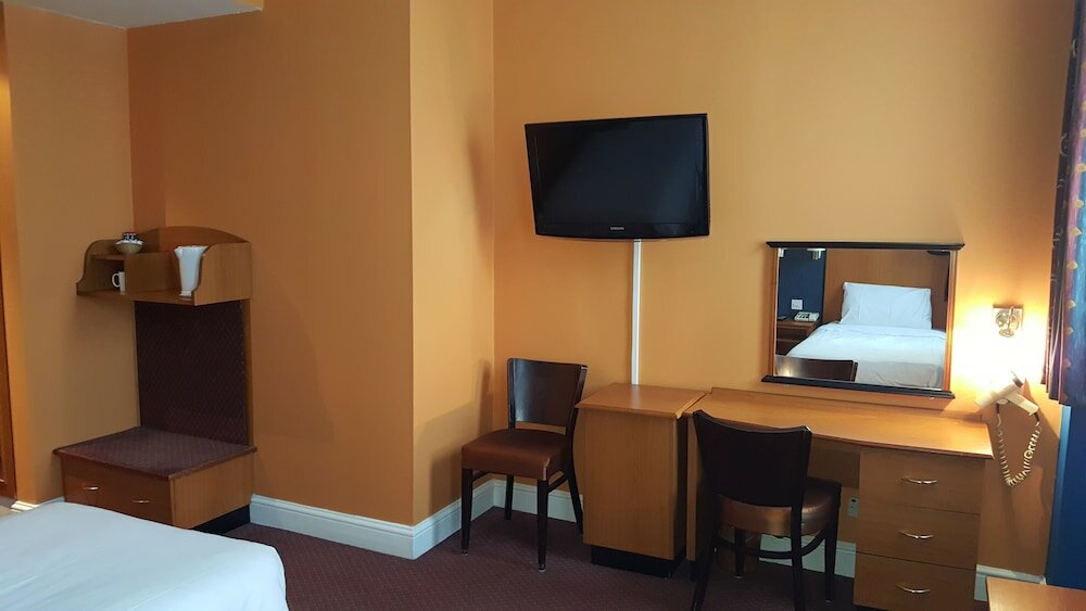 Фото Chatsworth Hotel