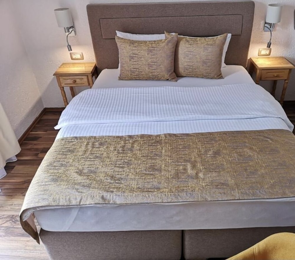 Фото Hotel Ideal