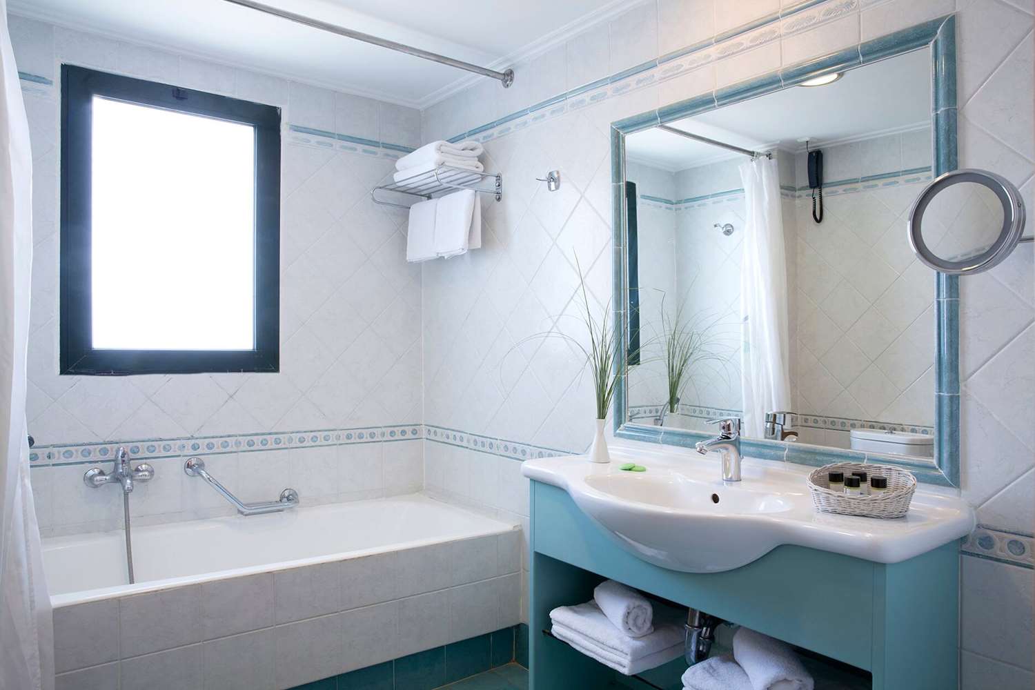 Фото Zeus Essence Ramada by Wyndham Athens