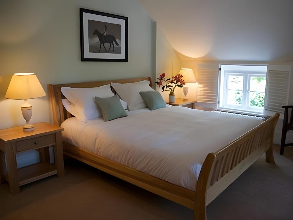 Фото The Bell at Hampton Poyle