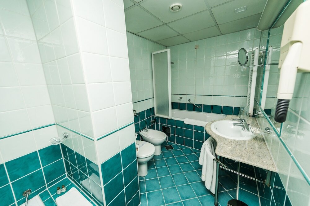 Фото Hotel Holiday
