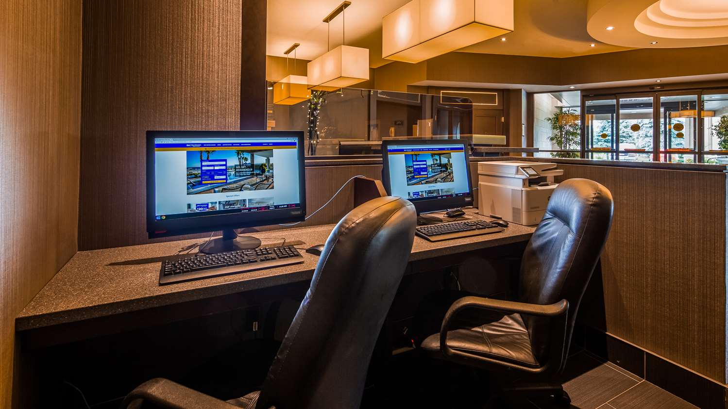 Фото Best Western Plus Guildwood Inn