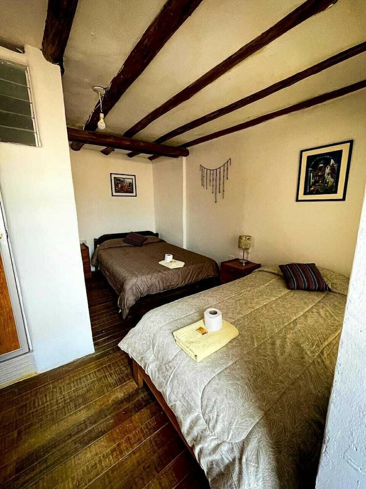 Фото Hotel Casa Suecia - Hostel