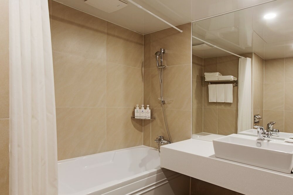 Фото Hotel Adela