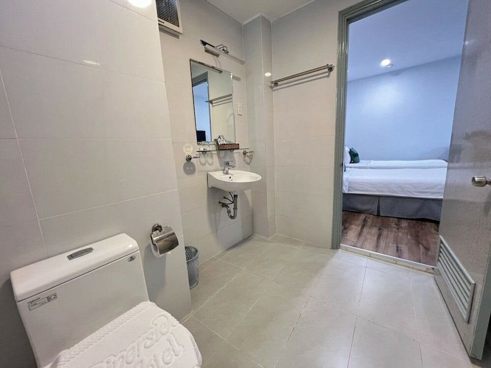 Фото Riverside Hotel Saigon