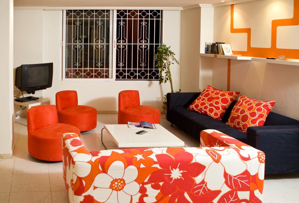 Фото Hostal Can Jurat