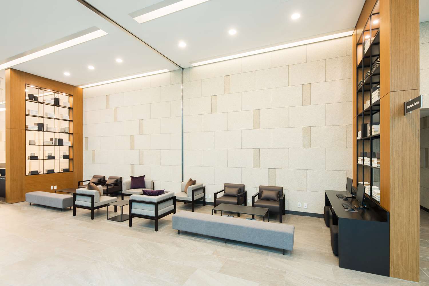 Фото Orakai Cheonggyesan Hotel