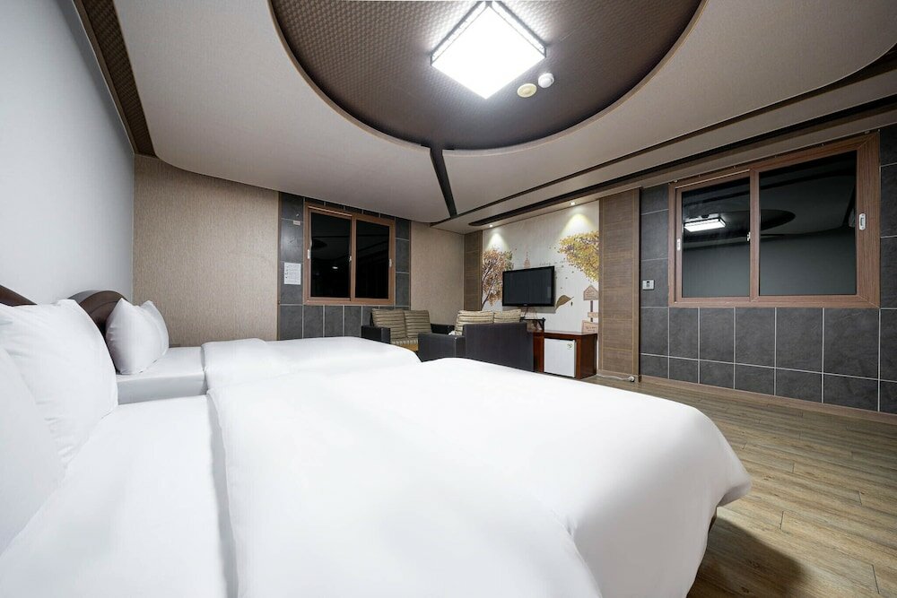 Фото F-one Hotel