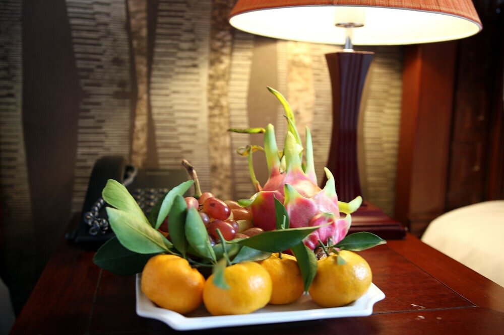 Фото Phoenix Legend Hotel