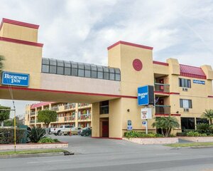 отель Gateway Inn Gardena