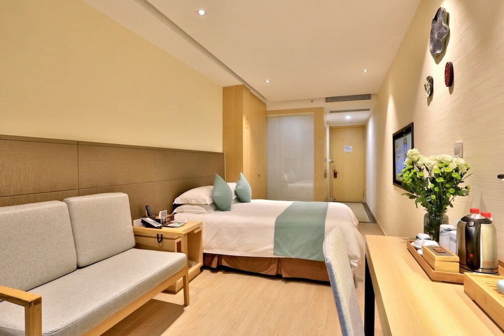 Фото Hiking Hotel Hangzhou