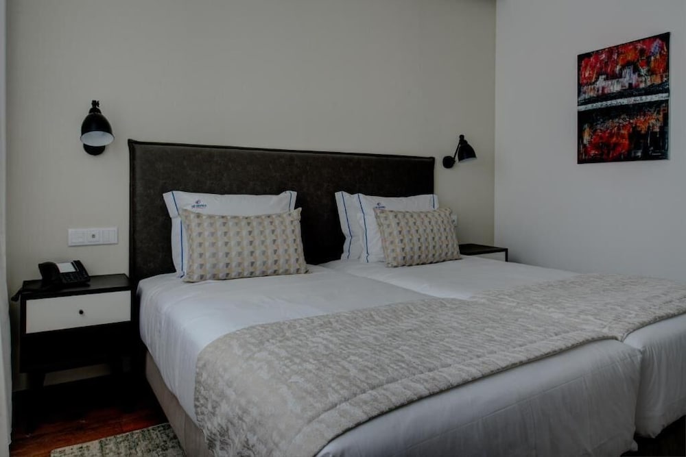 Фото VIP Executive Picoas Hotel